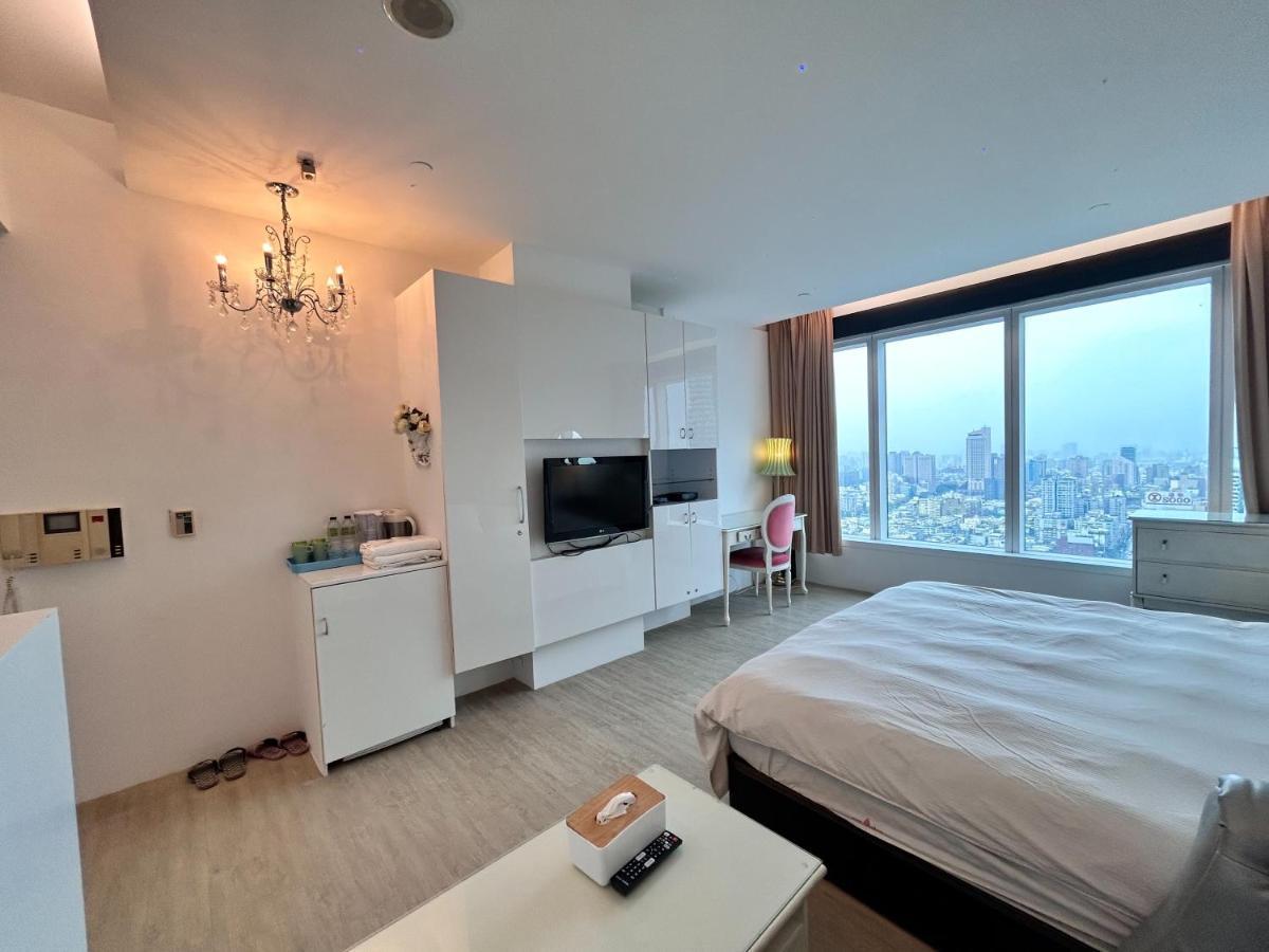 天空之城 Kaohsiung Exteriör bild
